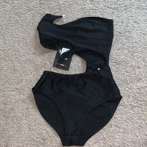 “Cut you off bodysuit-Black”